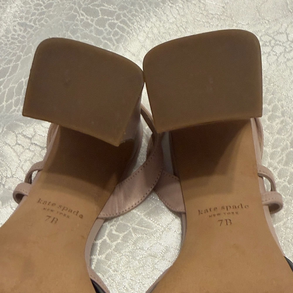Kate Spade Black and Blush Heels. - Picture 8 of 12